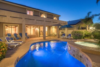 SUNLAND VILLA - High End resort with heated pool/spa, few minutes to golf course