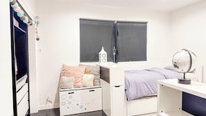 5 bedrooms, in-room safe, iron/ironing board, travel crib