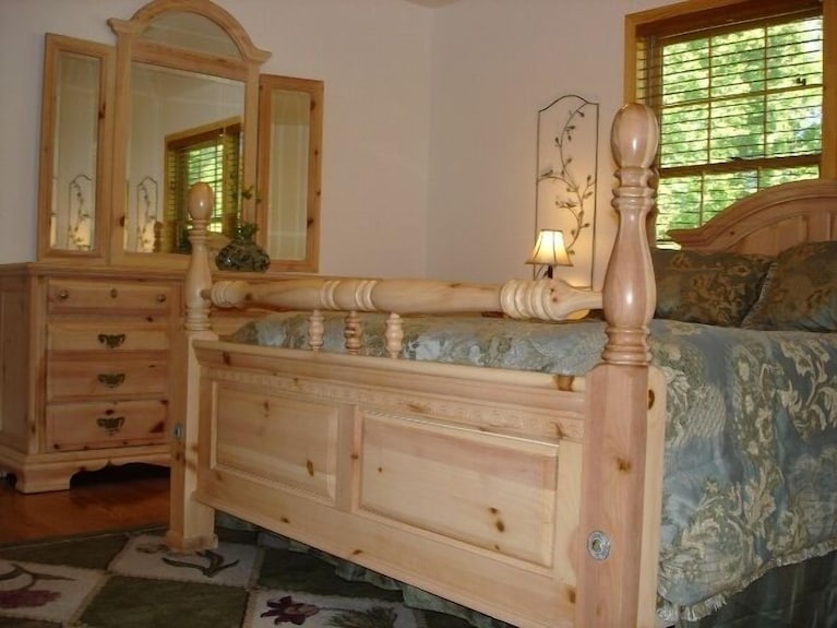 Romantic Mountain Chalet With Stream & Gazebo - Blue Ridge Mountains