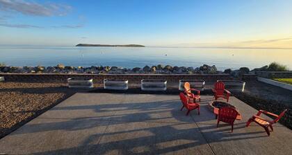 BEACHFRONT NEUERES ZUHAUSE MIT SONNENSCHUTZINSEL @ Diamond Point