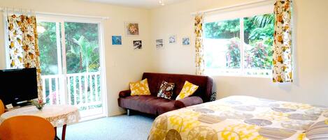 1 chambre, fer et planche Ă repasser, Wi-Fi gratuit, draps fournis