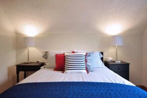 4 bedrooms, iron/ironing board, travel crib, free WiFi