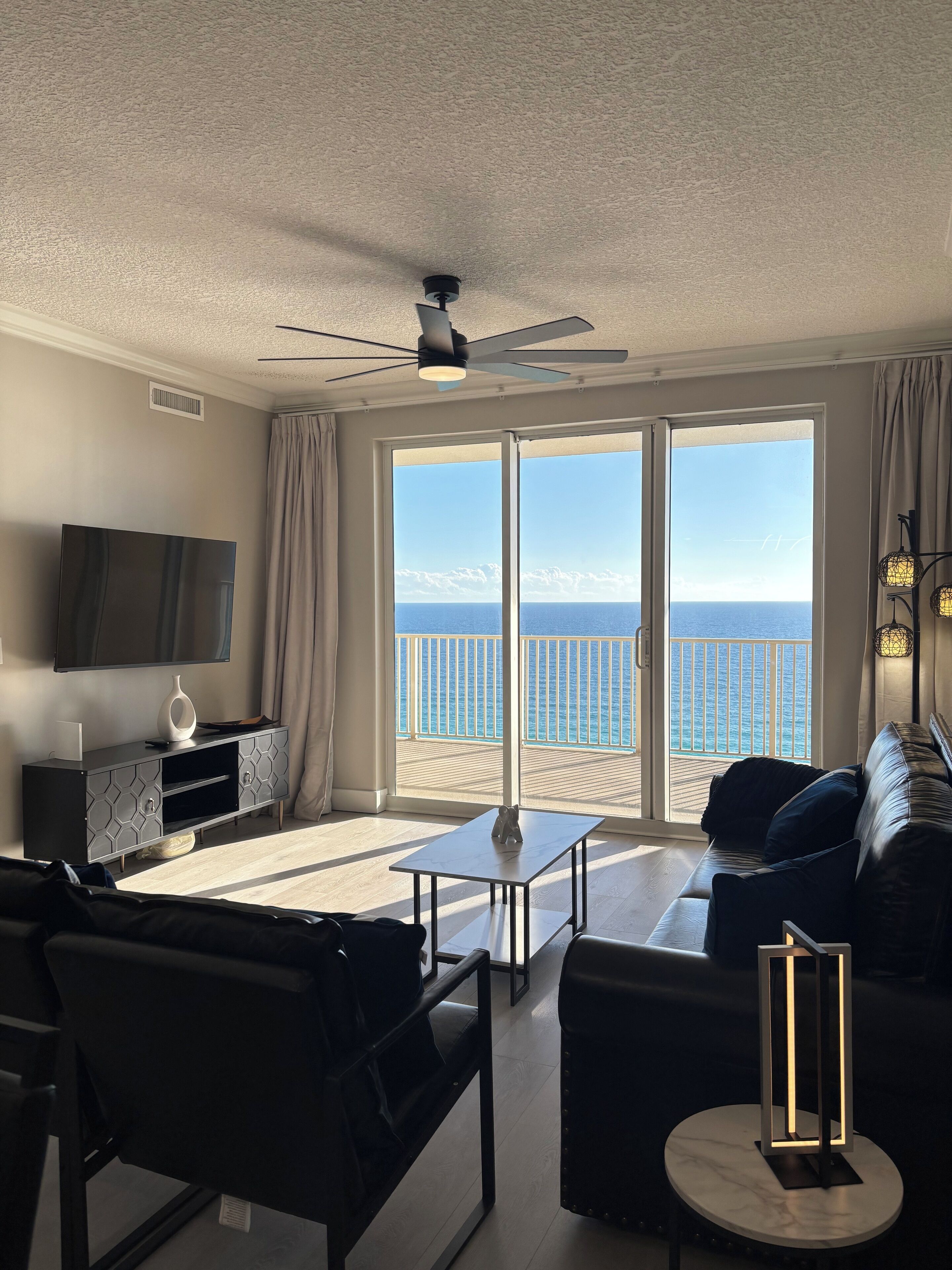 Smart TV, Netflix, Hulu, libri