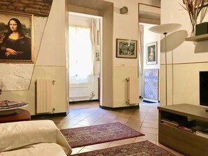 2 chambres, fer et planche à repasser, Wi-Fi, draps fournis