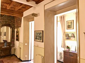 2 chambres, fer et planche à repasser, Wi-Fi, draps fournis