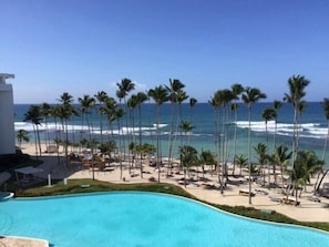 An infinity pool