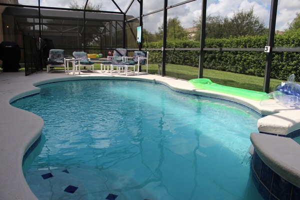 Piscina externa, piscina aquecida