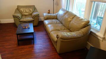 Télévision, chaîne hi-fi