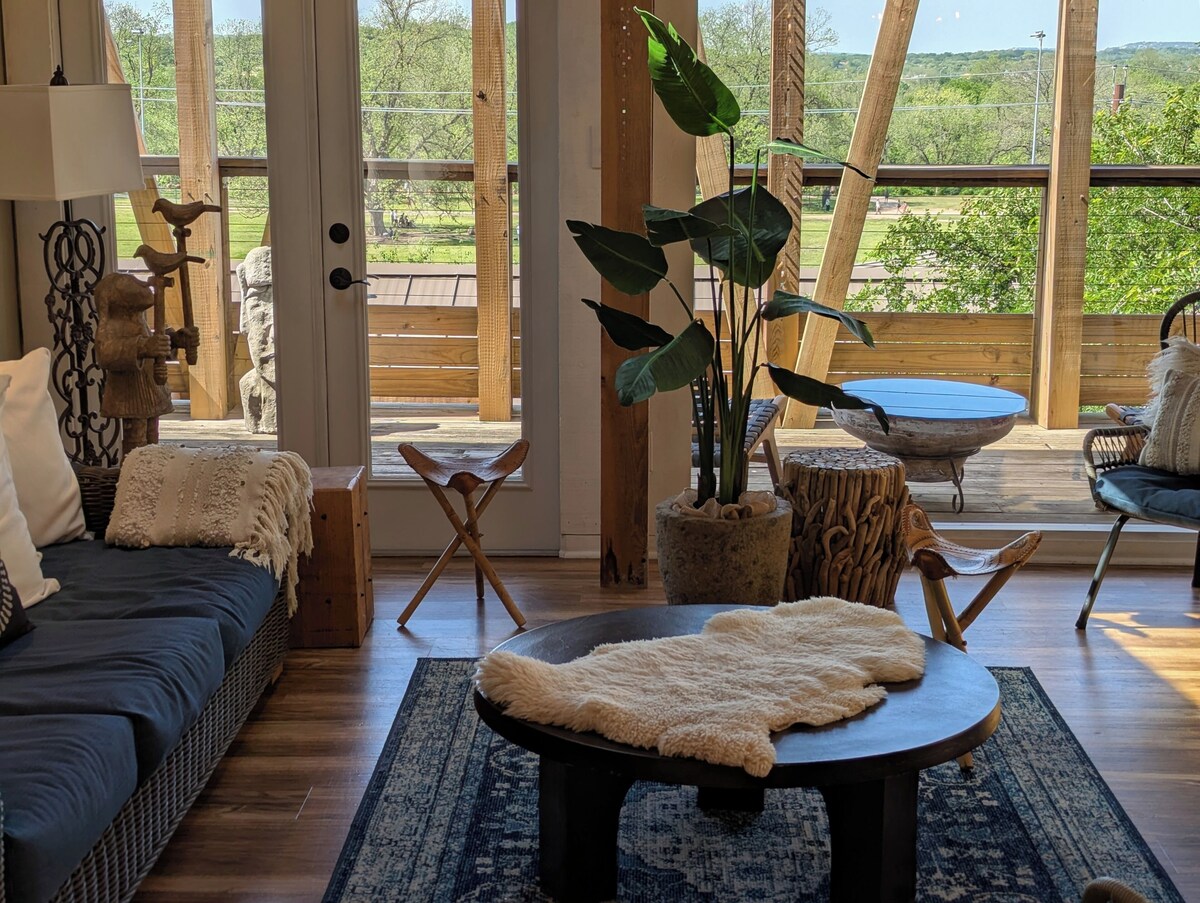 Photo 209 of Glass Treehouse WINTER EXOTIC--KAYAK-SUP/Bike/Hike/POOL-LAKE-RIVER-GARDENS-FOOD