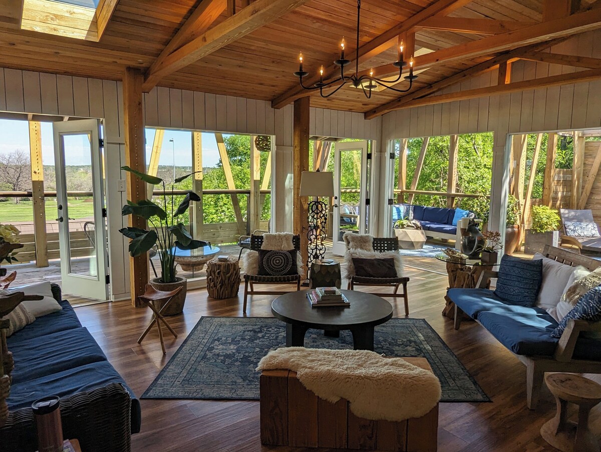 Photo 30 of Glass Treehouse WINTER EXOTIC--KAYAK-SUP/Bike/Hike/POOL-LAKE-RIVER-GARDENS-FOOD