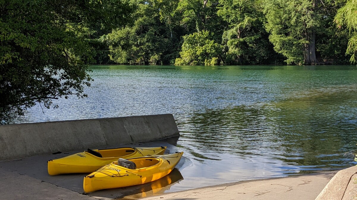 Photo 62 of Glass Treehouse WINTER EXOTIC--KAYAK-SUP/Bike/Hike/POOL-LAKE-RIVER-GARDENS-FOOD
