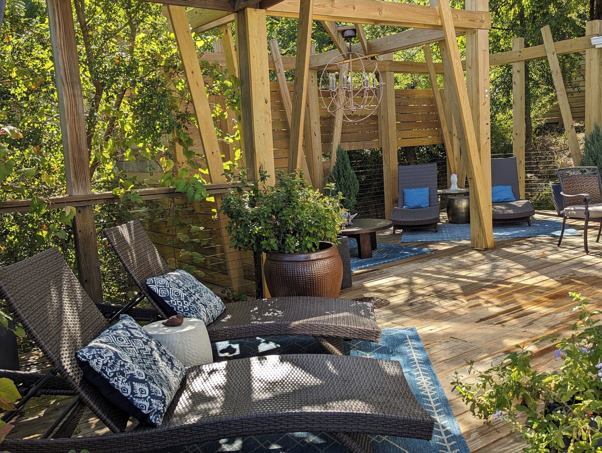 Photo 40 of Glass Treehouse WINTER EXOTIC--KAYAK-SUP/Bike/Hike/POOL-LAKE-RIVER-GARDENS-FOOD