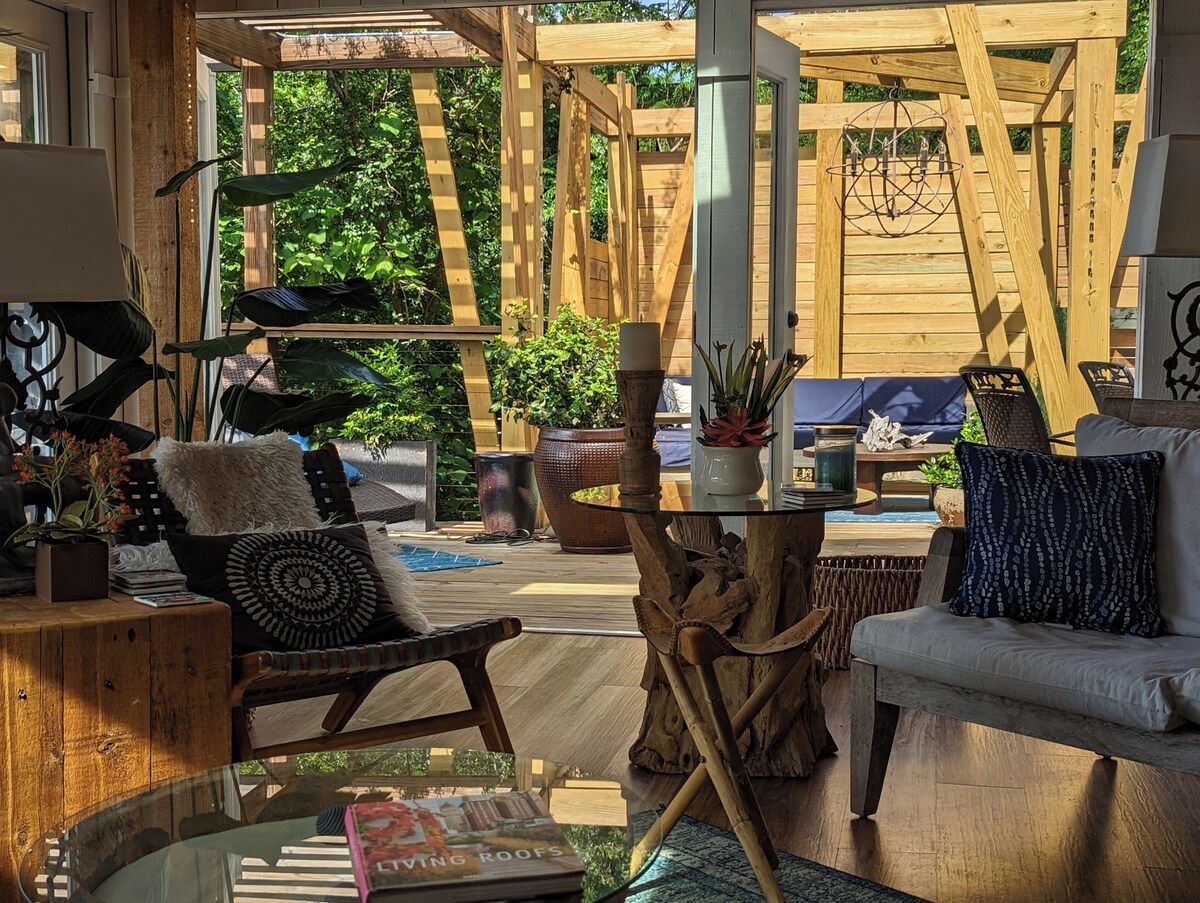 Photo 37 of Glass Treehouse WINTER EXOTIC--KAYAK-SUP/Bike/Hike/POOL-LAKE-RIVER-GARDENS-FOOD