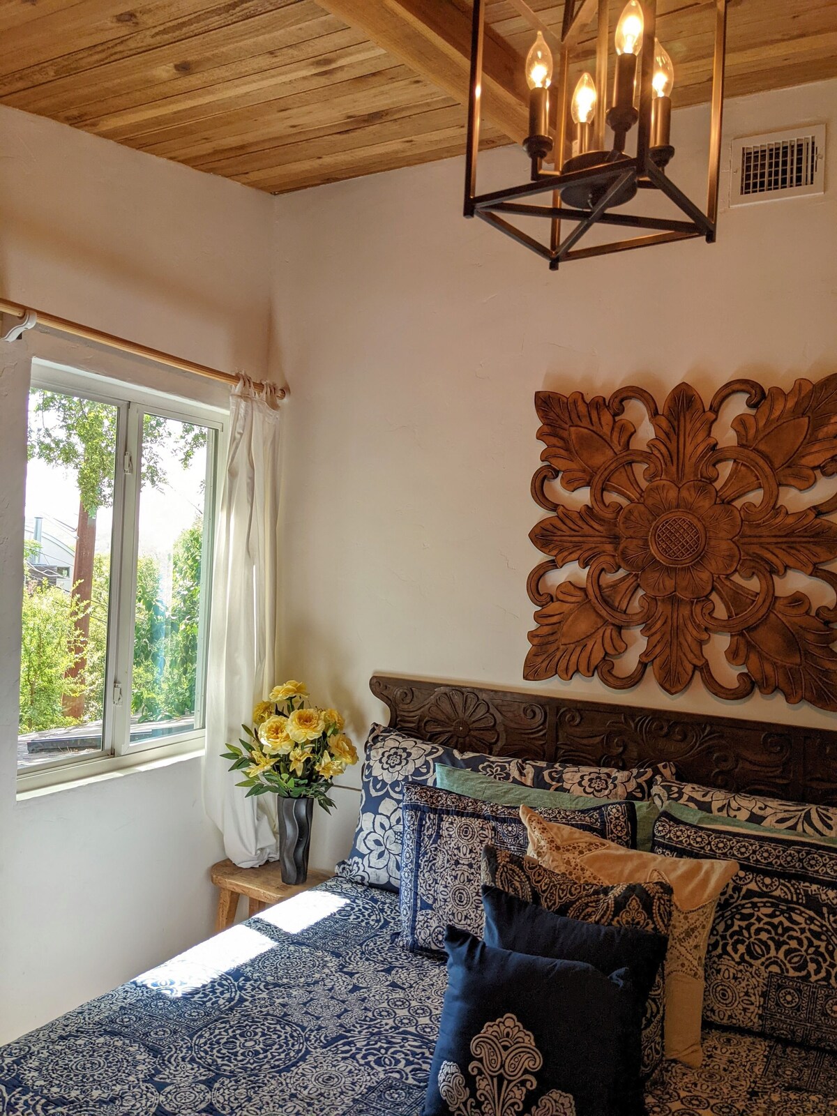 Photo 112 of Glass Treehouse WINTER EXOTIC--KAYAK-SUP/Bike/Hike/POOL-LAKE-RIVER-GARDENS-FOOD