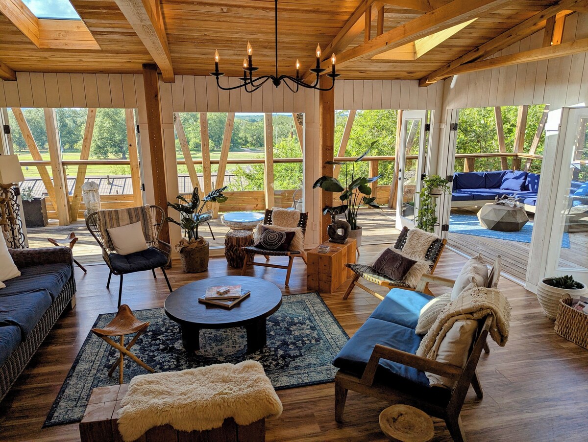Photo 220 of Glass Treehouse WINTER EXOTIC--KAYAK-SUP/Bike/Hike/POOL-LAKE-RIVER-GARDENS-FOOD