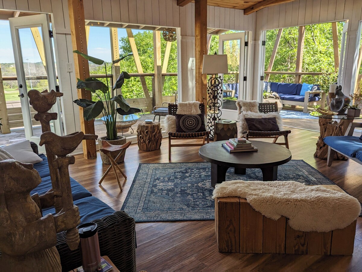 Photo 4 of Glass Treehouse WINTER EXOTIC--KAYAK-SUP/Bike/Hike/POOL-LAKE-RIVER-GARDENS-FOOD