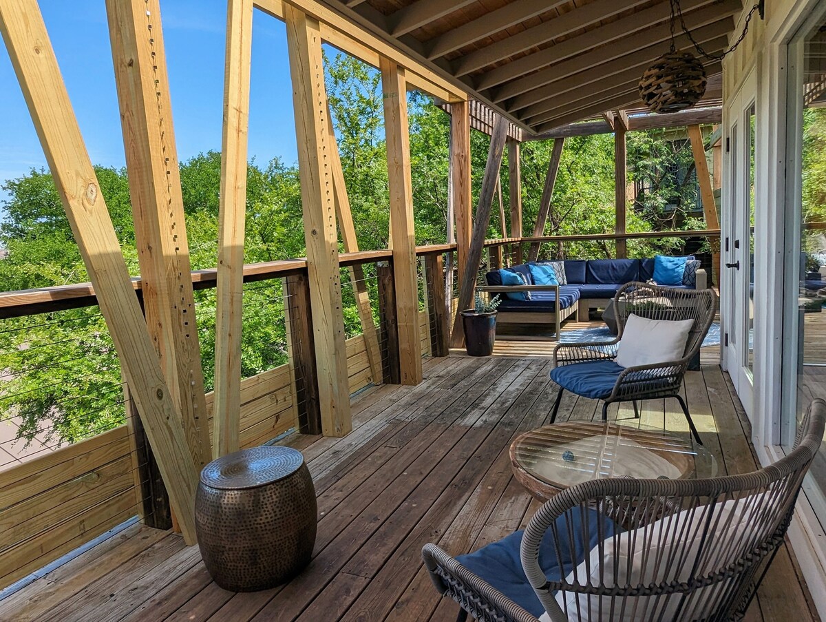 Photo 21 of Glass Treehouse WINTER EXOTIC--KAYAK-SUP/Bike/Hike/POOL-LAKE-RIVER-GARDENS-FOOD