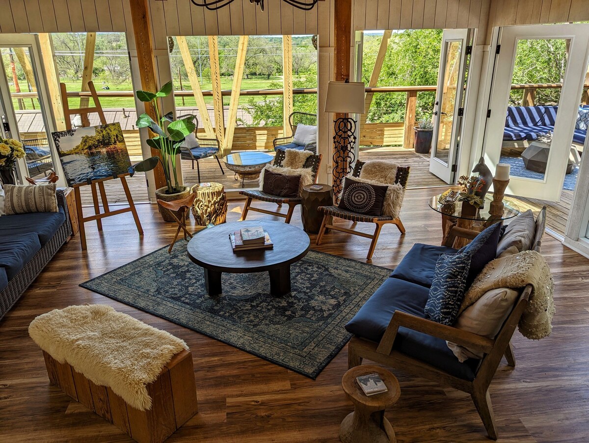 Photo 27 of Glass Treehouse WINTER EXOTIC--KAYAK-SUP/Bike/Hike/POOL-LAKE-RIVER-GARDENS-FOOD