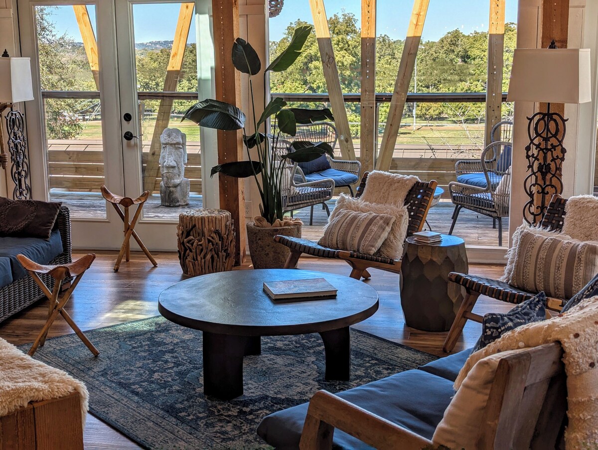 Photo 17 of Glass Treehouse WINTER EXOTIC--KAYAK-SUP/Bike/Hike/POOL-LAKE-RIVER-GARDENS-FOOD