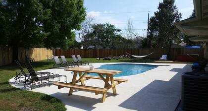 GÜNSTIGE FERIENHAUS-SCHLAFPLÄTZE 12 / PRIVATE Lache / BADEKURORT / Nahe ALLEN Anziehungen!