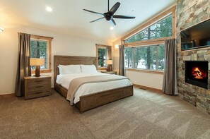 7 عدّة غرف نوم ومكواة/لوح كي وواي فاي وملاءات أسرّة