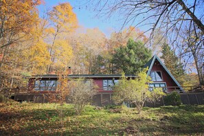 Exterior - Private Mohican Riverfront - Popular Location/Loved by Guests (Loudonville)