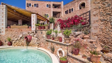 Piscine couverte, piscine chauffée