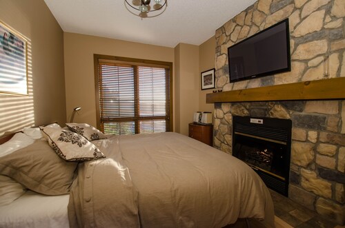 Equinoxe - Tremblant Platinum Ski-in Ski-out Condo - erstaunliche Aussicht