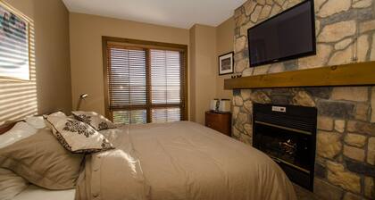 Equinoxe - Tremblant Platinum Ski-in Ski-out Condo - erstaunliche Aussicht