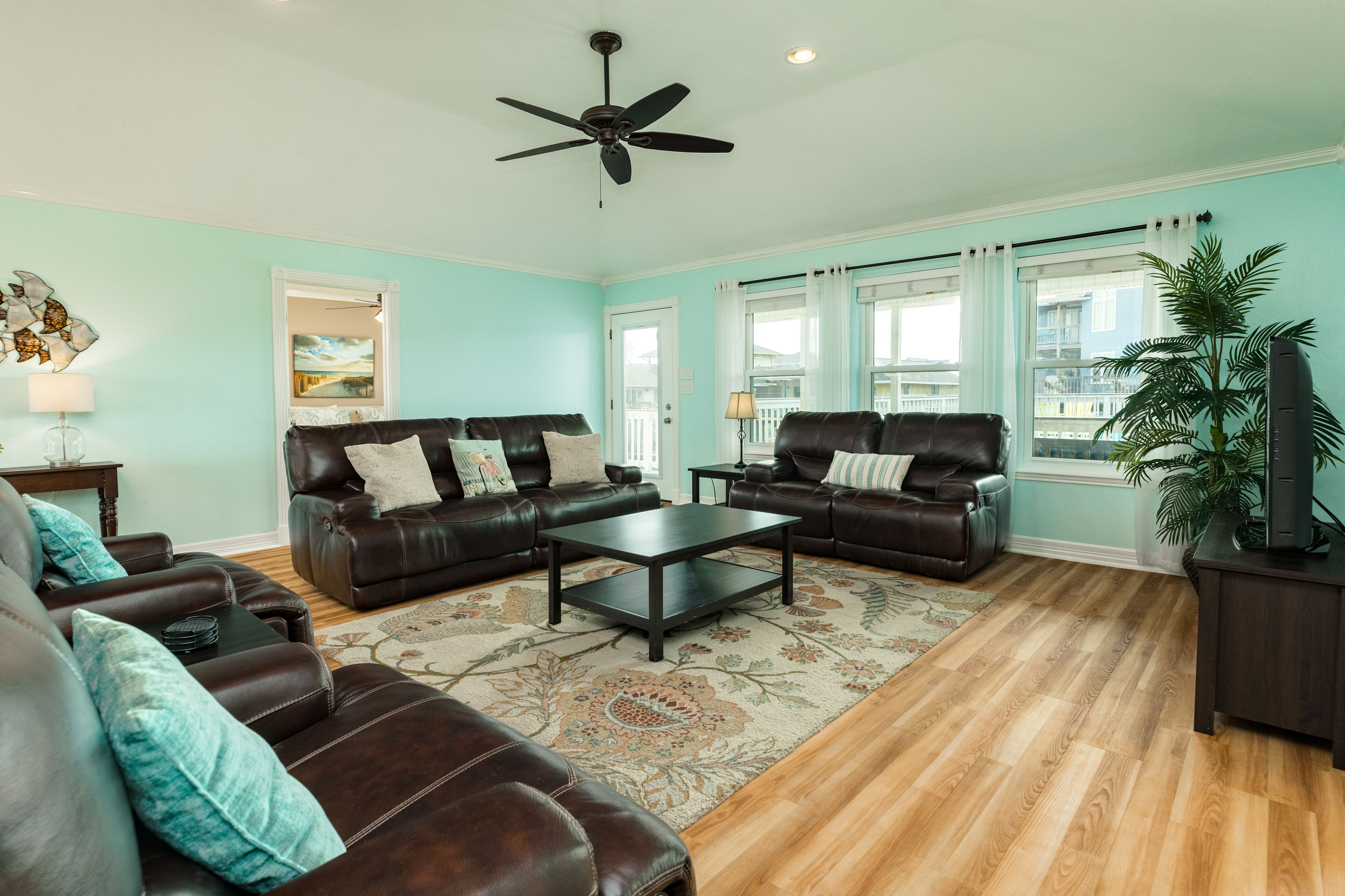 Smart-TV, DVD-Player, Kinderspielzeug, Musikbibliothek