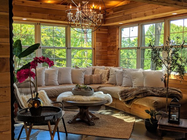 Smart TV, DVD player - Parkside Penthouse-Epic POOL+Kayak+SUP+Lake+River+SWIM+HIKE+BIKE=City (Austin)