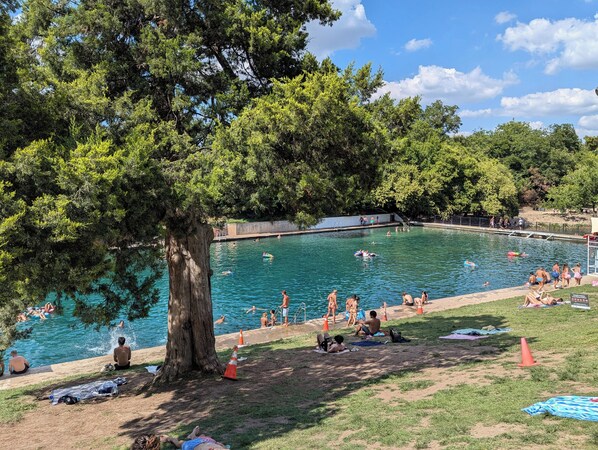 Piscine extérieure