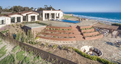 Malibu Ocean Front Villa de luxe, 11k Sq Ft, 6bed / 11bath