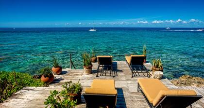 Oceanfront Villa – Luxury, Serenity, and Unmatched Views!