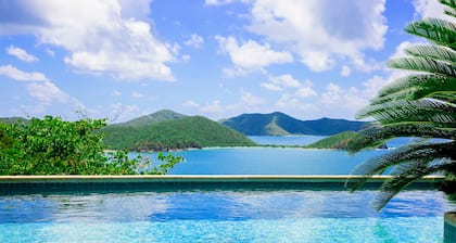 House of Open Arms Villa, Above Hurricane Hole, Wildwasser-Ansichten, romantisch! Pool
