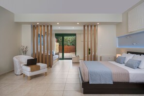 3 chambres, coffre-fort, bureau, fer et planche à repasser
