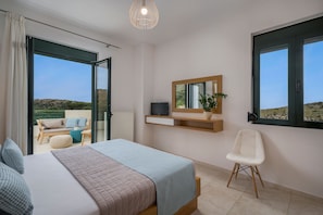 3 bedrooms, in-room safe, desk, iron/ironing board - Dream Villa Georgia-Heated Pool (AFRATA)