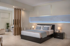 3 bedrooms, in-room safe, desk, iron/ironing board - Dream Villa Georgia-Heated Pool (AFRATA)