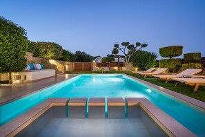 Outdoor pool, a heated pool, sun loungers - Dream Villa Georgia-Heated Pool (AFRATA)
