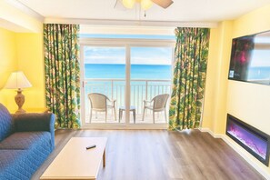 Flat-screen TV, fireplace - Newly Upgraded Oceanfront Deluxe 1-Bedroom Condo, Free WIFI (Myrtle Beach)