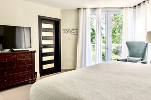 3 Schlafzimmer, Zimmersafe, Bügeleisen/Bügelbrett, Reisekinderbett