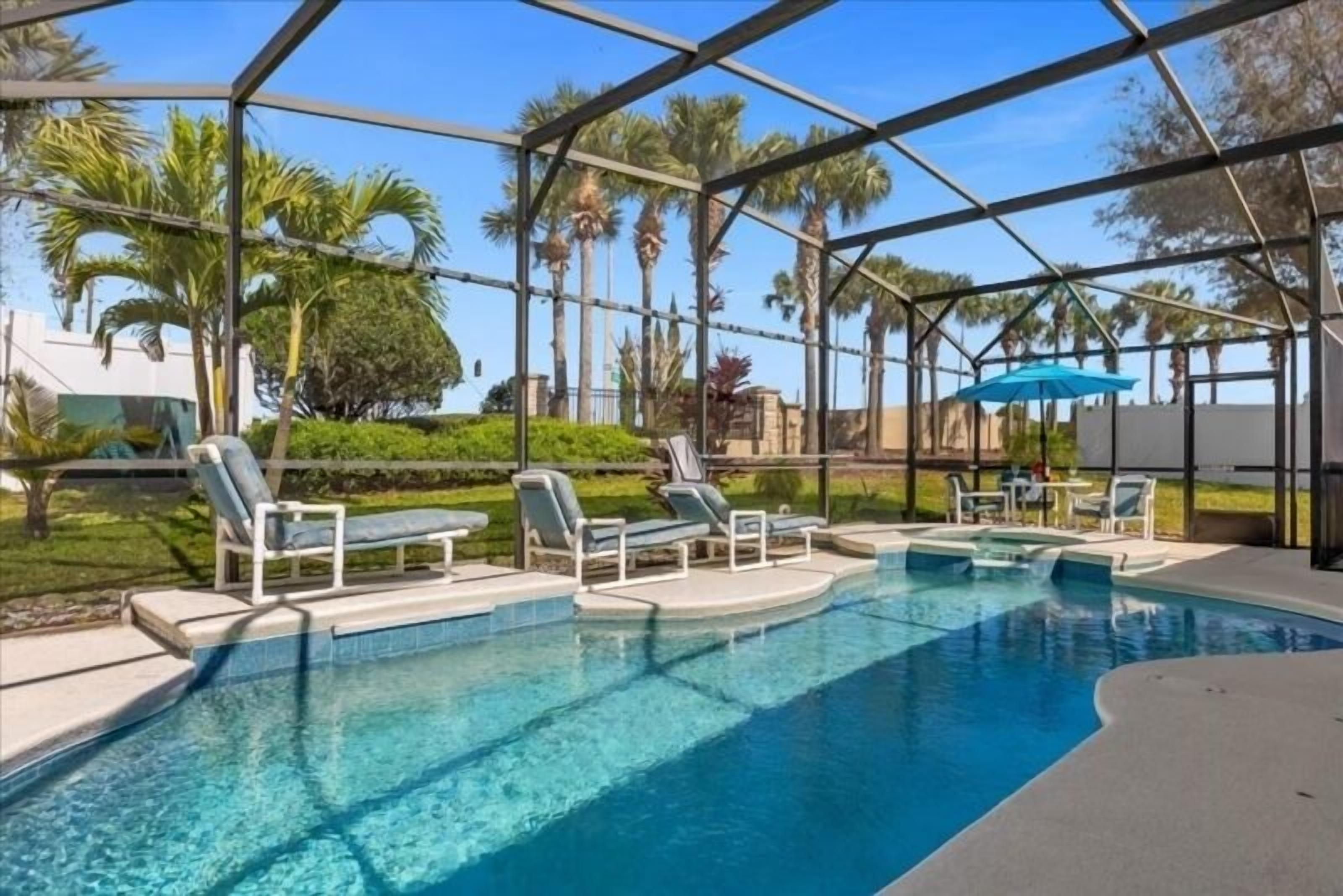 Beautiful Large Villa 10 miles to Disney close to Everything  Private Pool Spa 