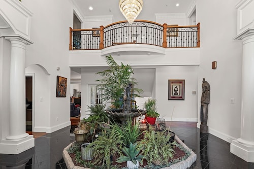 Mansion - 20 mins to Airport /  20 mins  to Downtown Atlanta & Buckhead