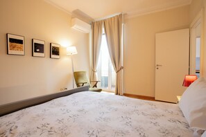 1 bedroom, iron/ironing board, travel cot, free WiFi