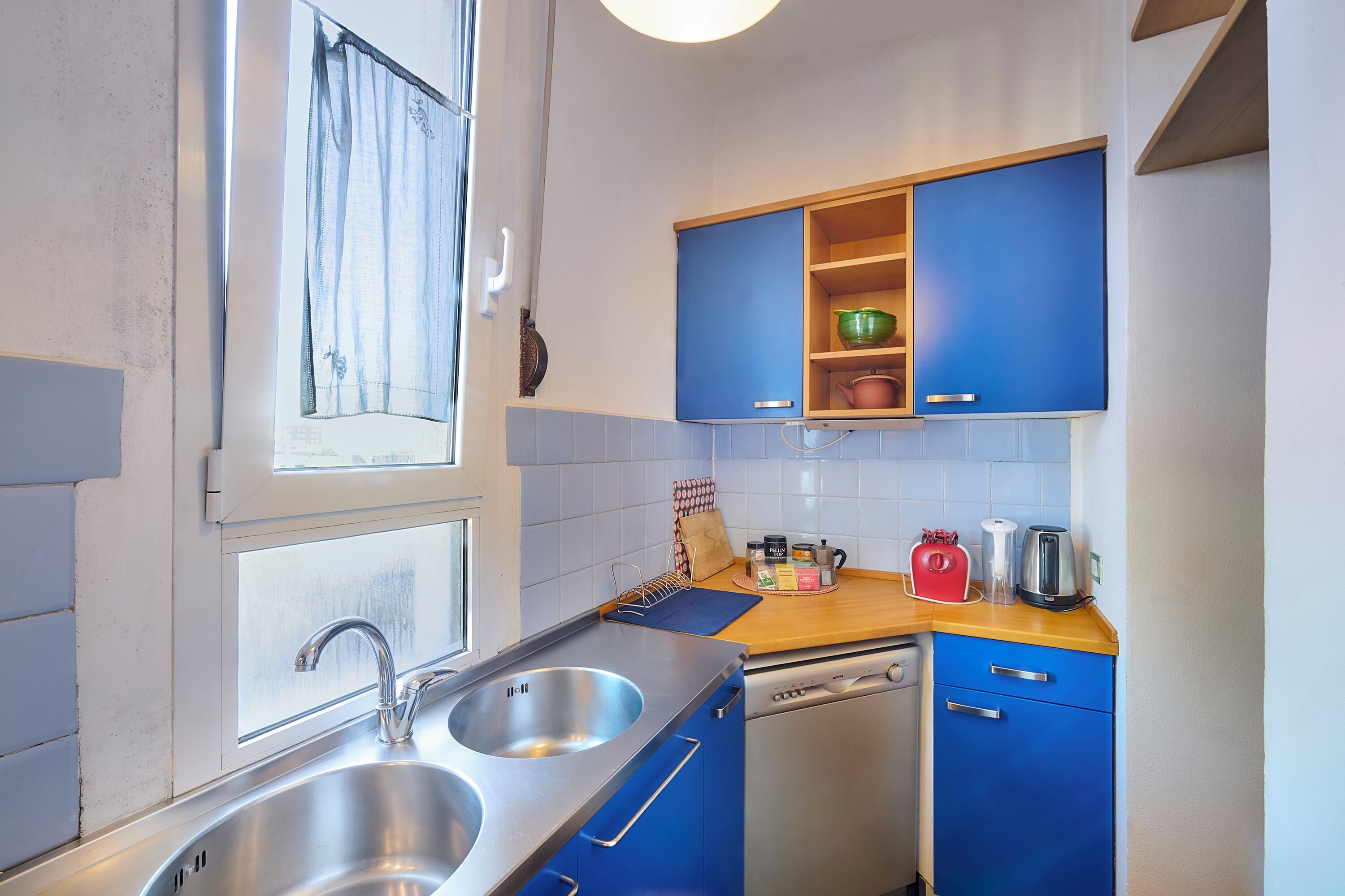 Kühlschrank, Ofen, Herdplatte, Geschirrspüler