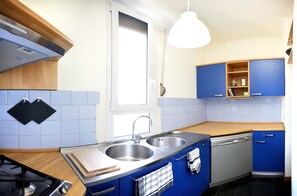 Kühlschrank, Ofen, Herdplatte, Geschirrspüler