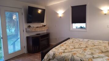 1 bedroom, desk, iron/ironing board, free WiFi