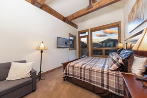 4 dormitorios, tabla de planchar con plancha, wifi gratis y ropa de cama