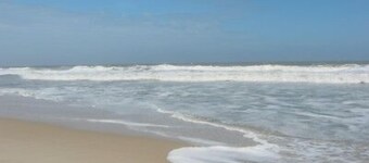Gorgeous Beach Home. 1 Block to Ocean & Bay… Winter ‘25 and Spring ‘26 Available