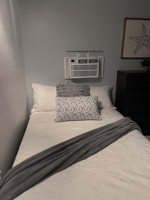 3 habitaciones, tabla de planchar con plancha y wifi gratis 